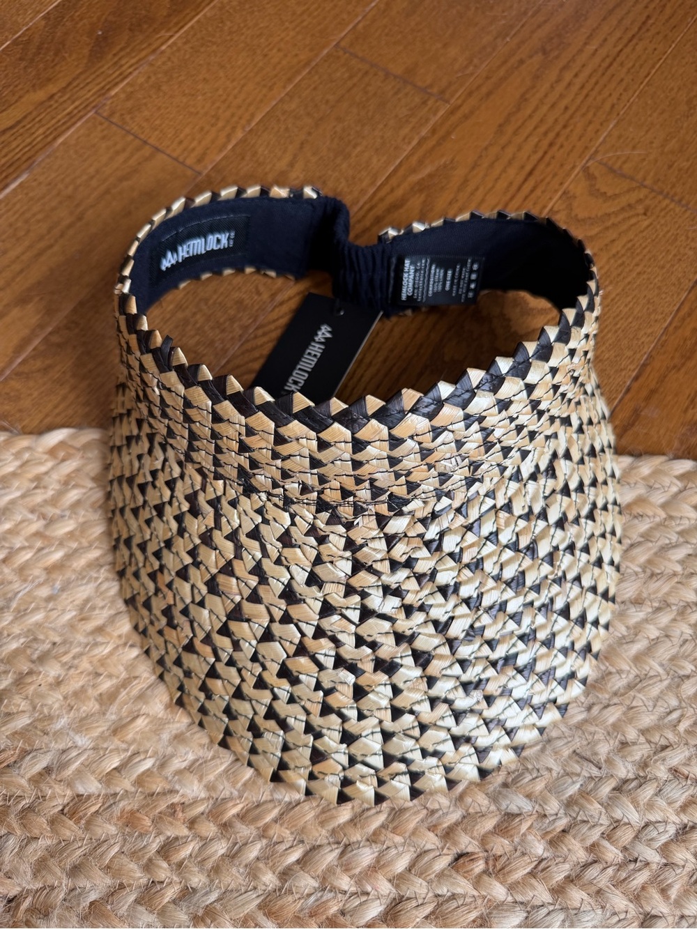 Hemlock Capri Visor in Pepper